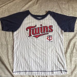 genuine merchandise white MINNESOTA TWINS t-shirt size LARGE